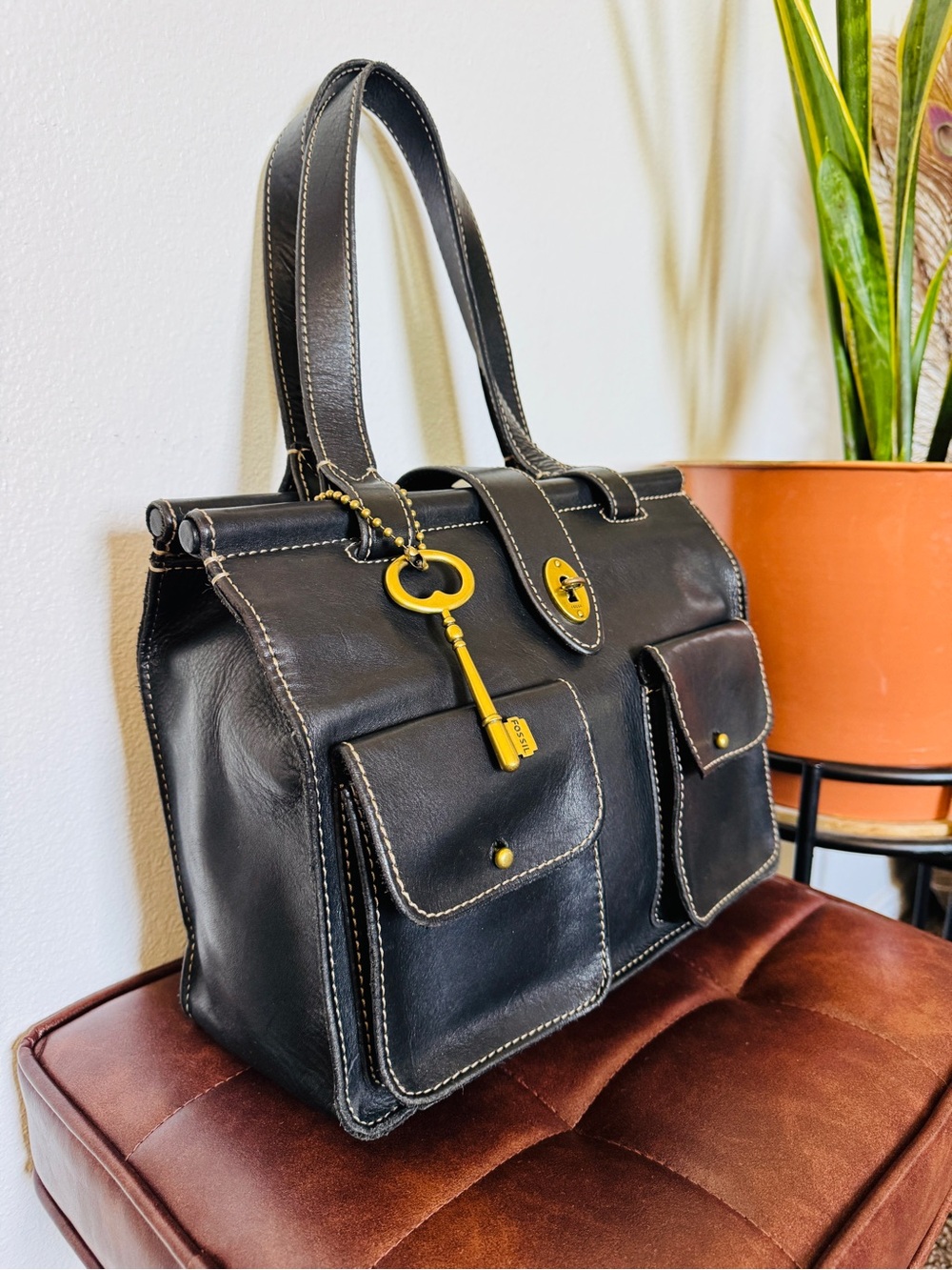 Rare Heritage Collection Vintage Fossil Black Leather Turn Lock Satchel w/ Key 🖤 - Picture 2 of 15